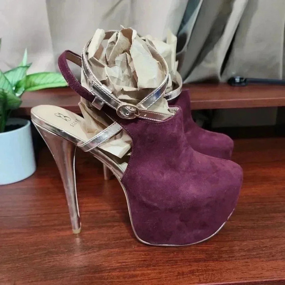 Scene by shoedazzle Platform heels. Size 9.5 - Picture 16 of 16